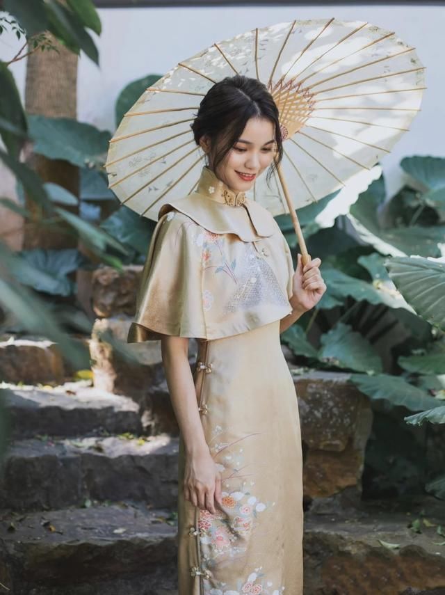  #面料#旗袍是女人永远的浪漫，看完这些旗袍，你还不动心吗？