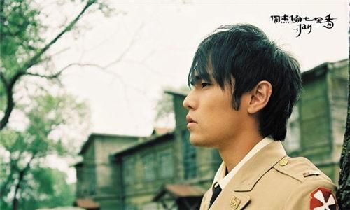 速报：谢娜为此事很无助 赵薇夫妇又摊上事了 日本人碰瓷周杰伦