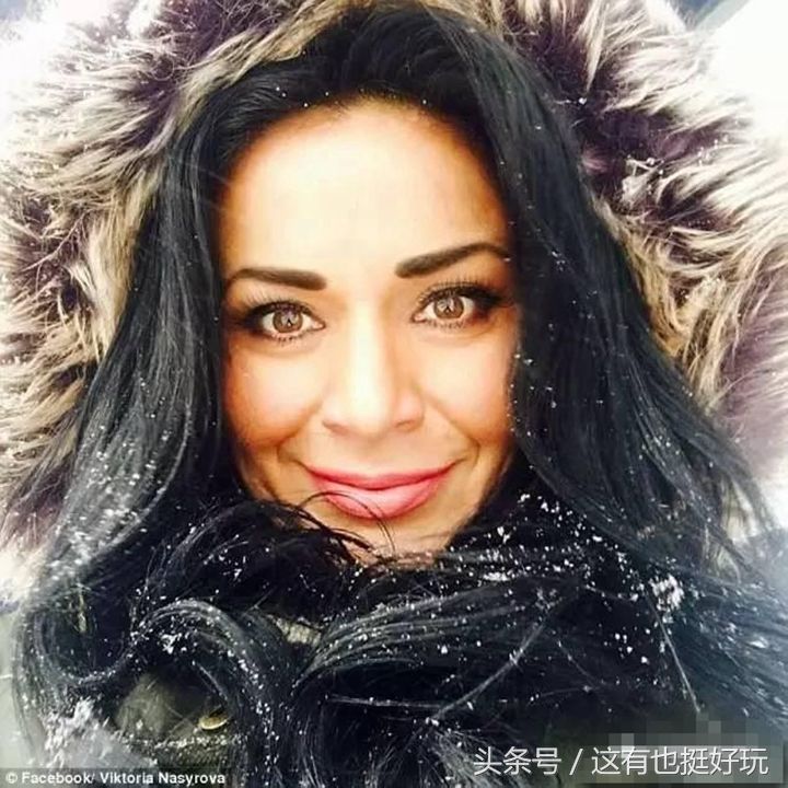 图中的这位美女来自俄罗斯，名字叫Viktoria Nasyrova