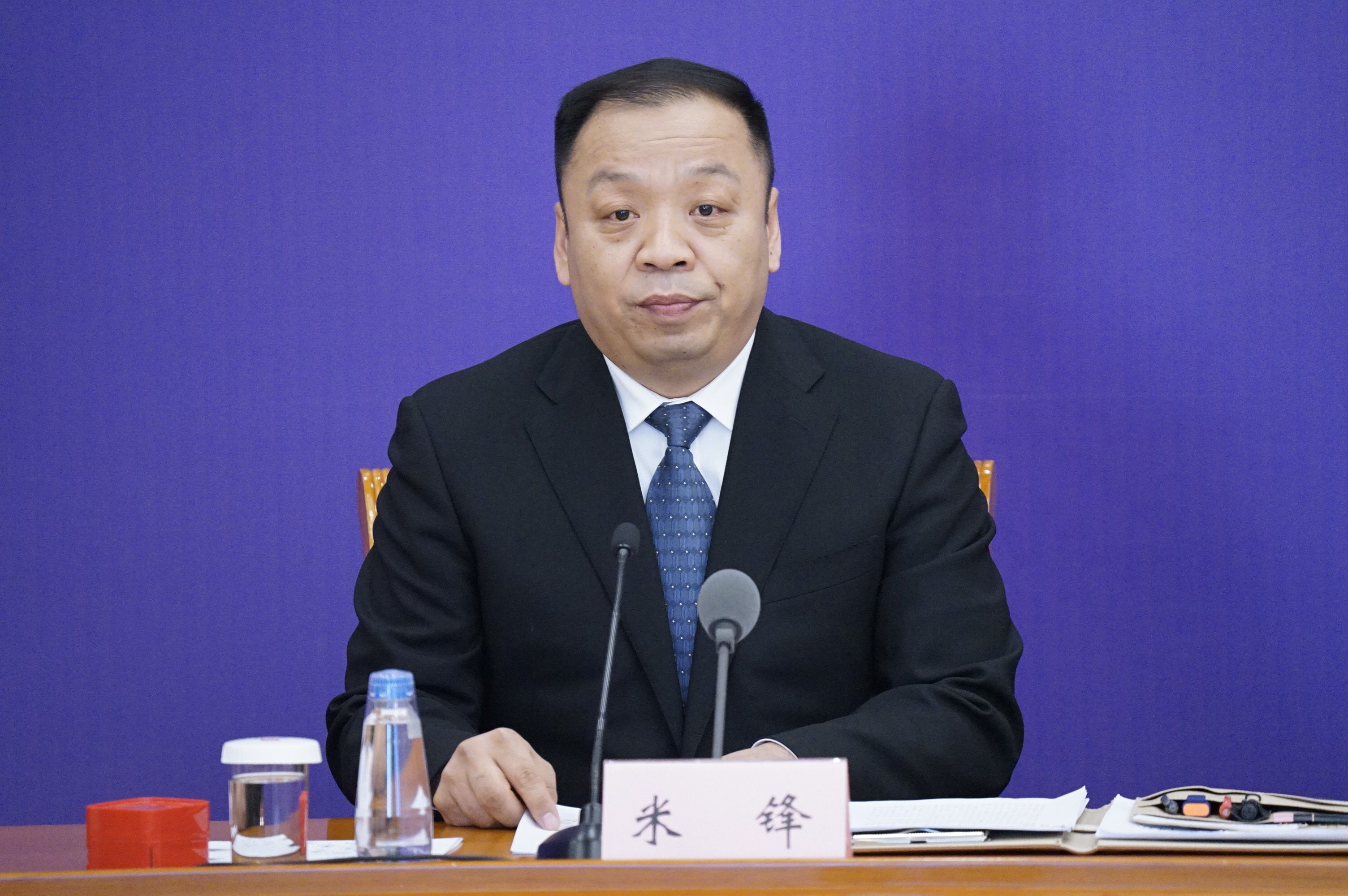  降至：湖北现有重症病例首次降至100例以下