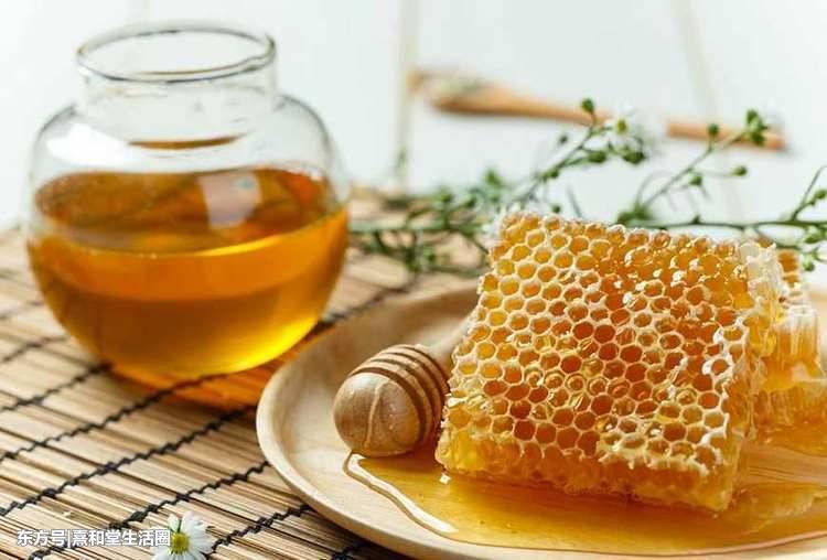 蜂蜜和它泡一泡，连喝一个月祛斑美容，腰也细！皮肤好的人都知道
