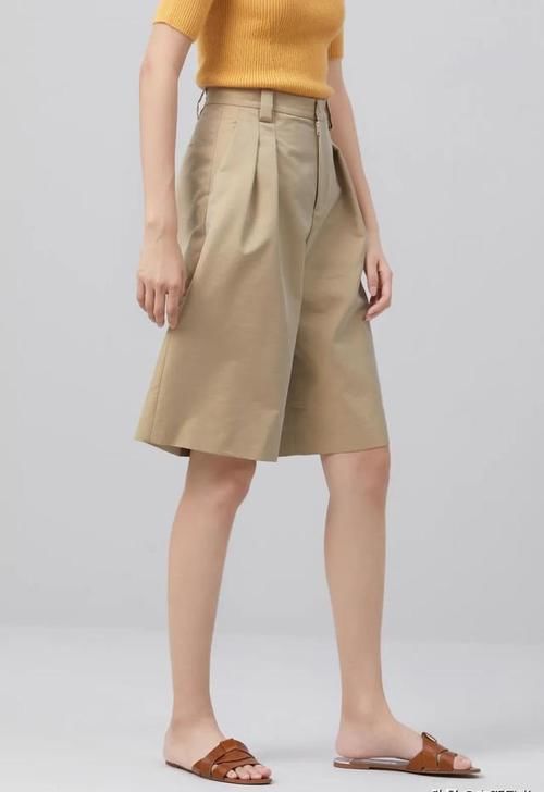  [着装]一条完美裤装或半裙，提升着装质感同时，还能给上衣带来一次新生