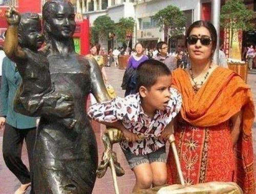 india美女到中国旅游后,回国怎么形容中国,india人:这根本不可