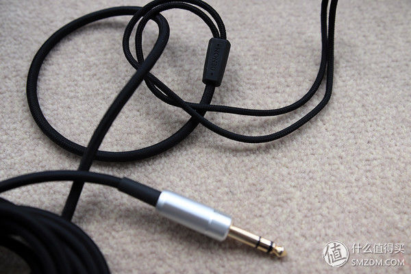 耳机界的伐木工 篇一:DENON 天龙 D7000木碗耳机评测