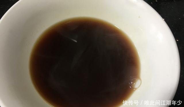  『光盘』最近这个鸡蛋的做法超级火，味道浓郁，上桌准光盘，家人都喜欢