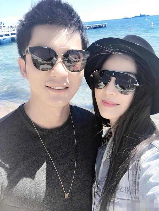 李晨方回应分手谣言：微博没删，戒指没摘，网友：一定要挺住