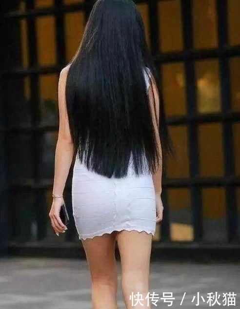 『美女』街拍美女:孤独的感觉之所以如此之重,只是因为想得太深!