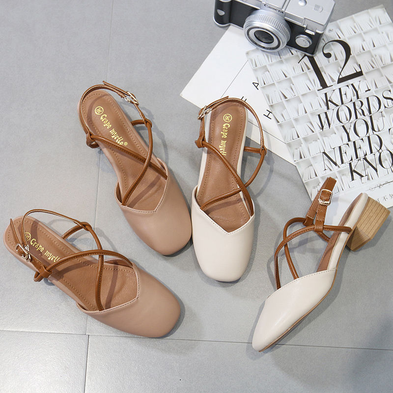 穿凉鞋就一定low?这几款现在穿洋气显腿长，还特便宜