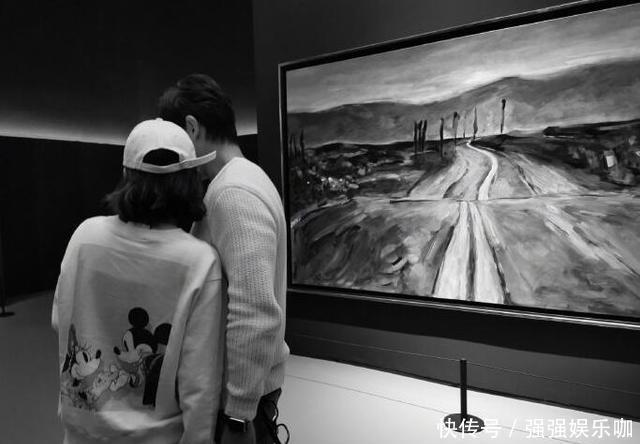 陈乔恩艾伦公布恋情