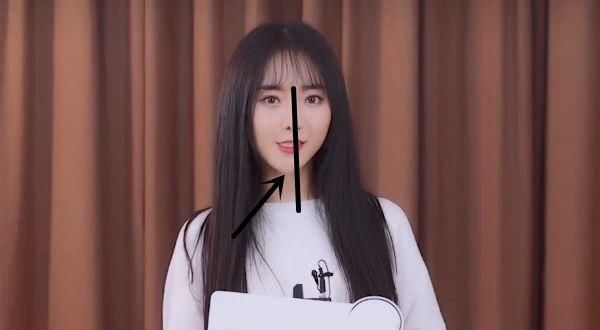  【修图】莫寒说变美全靠美颜，看到无修图下“歪掉的下巴”