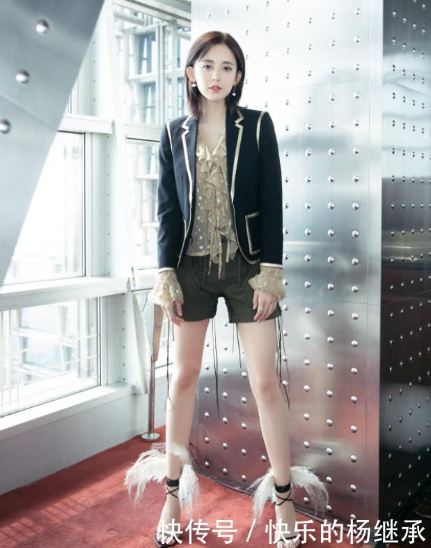 唐嫣身高172还穿“牙签鞋”,受伤了也得忍着!网友活该作死