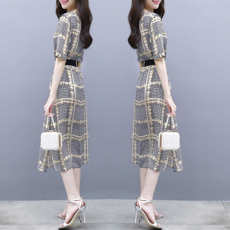 爱美的女人真漂亮,一个比一个万种风情,谁见了都挪不开眼,美爆