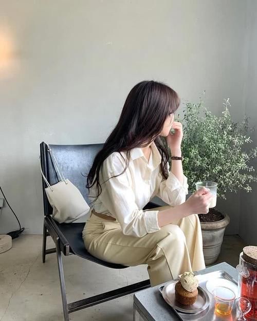 「女人」懂穿衬衫的女人最性感!7种超撩的搭配法一次教给你