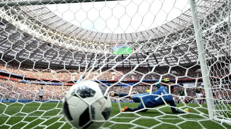 墨西哥现轻微地震 或因球队进球民众跳跃造成