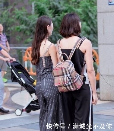  ＂opstate＂:＂100街拍：没办法，闺蜜不听劝，非买小一号的裤子