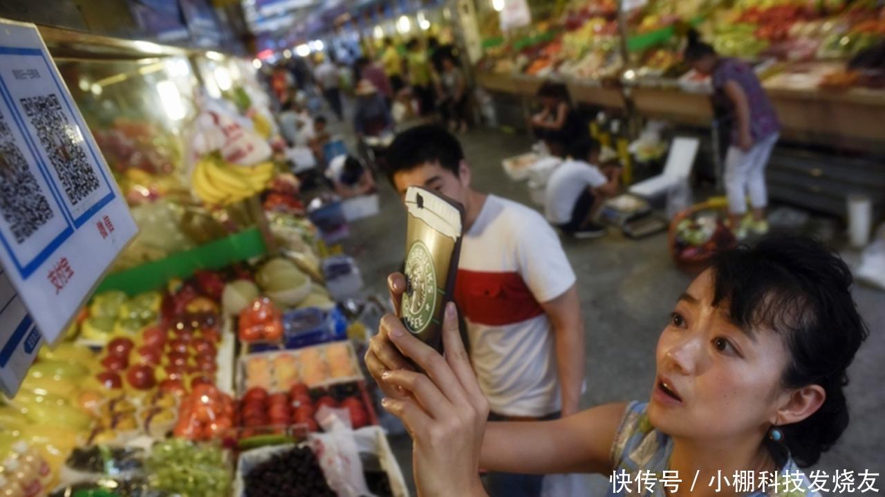 美国小伙评价三国菜市场, 日本很舒适印度是脏乱, 中国怎么样呢?