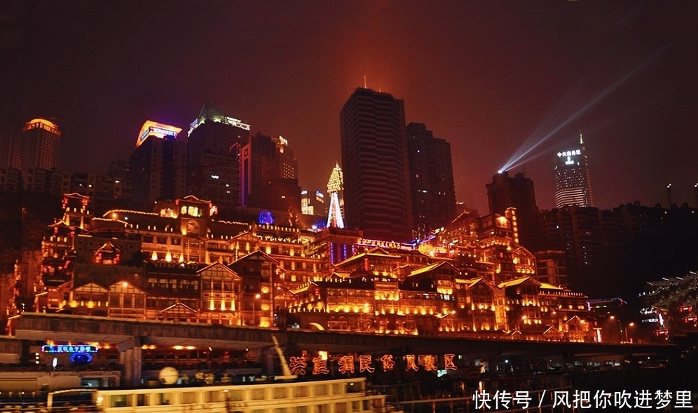 黄金周10大旅游城市,成都综合实力最强,重庆游客数量遥遥领先