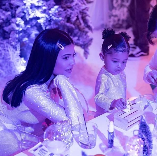  「很爽」做Travis Scott和Kylie的女儿是什么体验？Stormi:谢邀，很爽