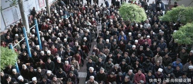  「增长速度」我国现在近14亿的人口，20年后会是多少？看看专家