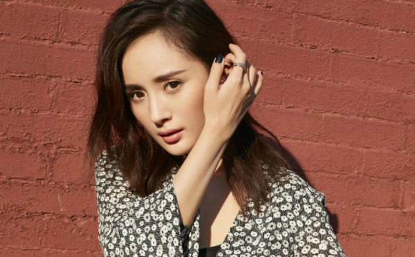 没有什么衣服是杨幂不敢穿的，最后一件我足足盯5分钟