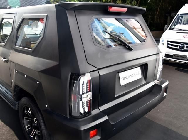  『SUV』北汽打造出的又一“硬汉子”SUV，防弹玻璃扶持，前脸神似猛禽