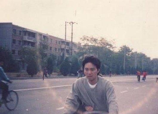 #名人#难得一见的名人旧照片, 从马云到周星星, 还能认出