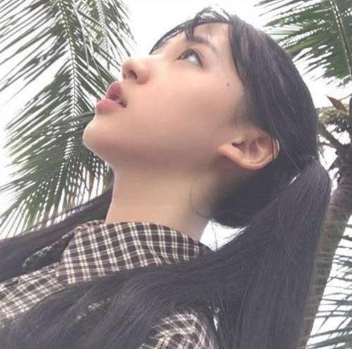  动作@女孩子常做这“3动作”，鼻子会越来越立体，连校花也会嫉妒你哟