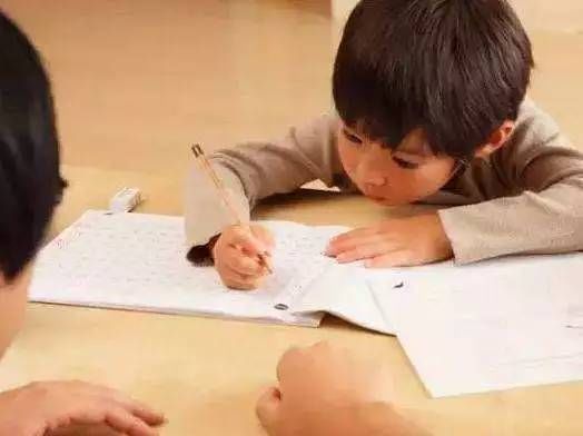 如何让孩子心甘情愿快速有效的写作业