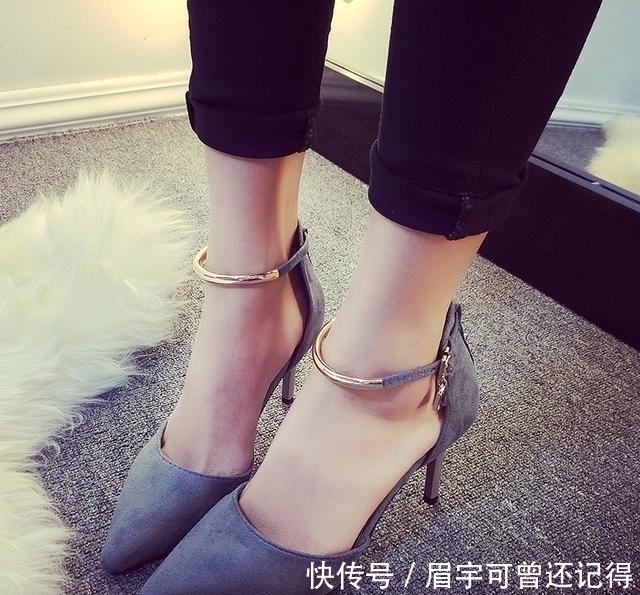 女王|美脚配上尖头高跟鞋,优雅大气还显高,轻松做女王