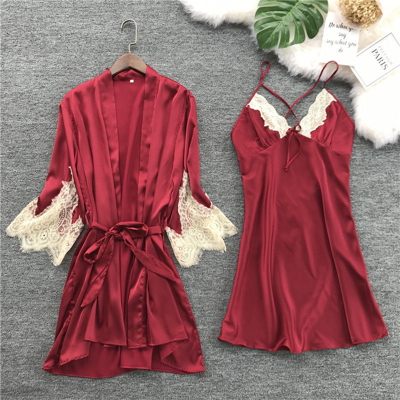 聪明女人为什么在家不穿内内，一定要穿睡裙，看完这些你就懂了