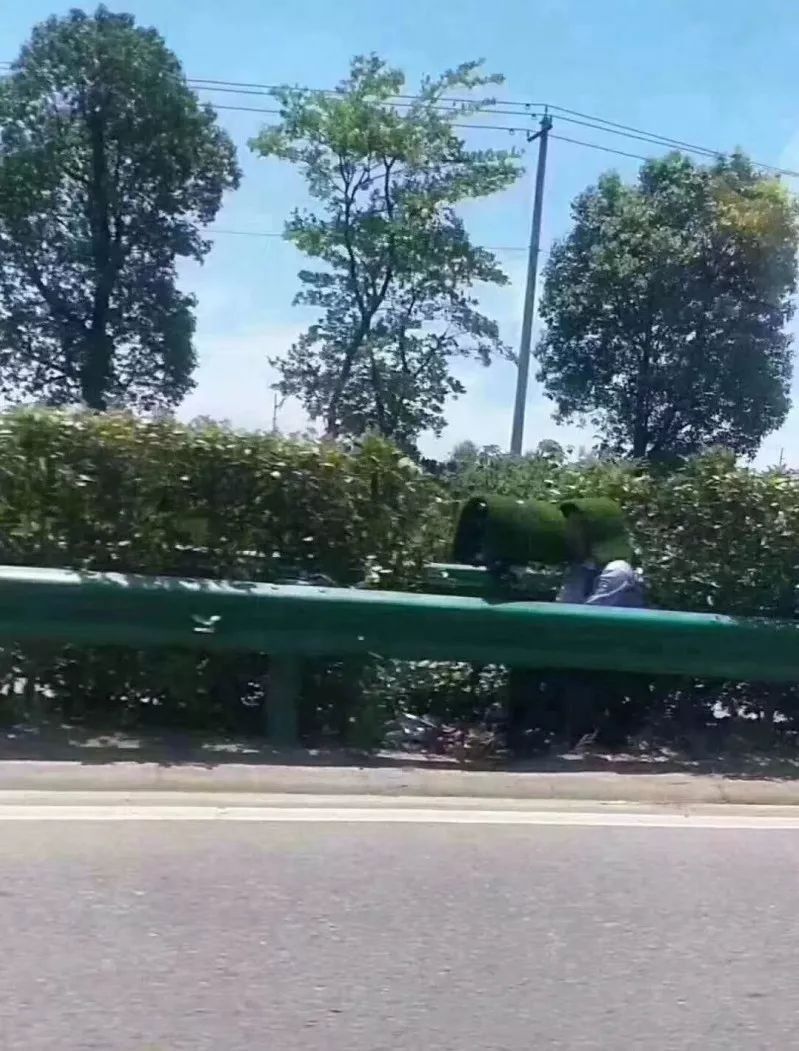 看辟谣丨警方在找人!拿这张照片说事，到底何居心?