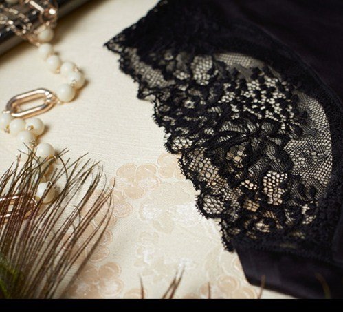 现今女人睡觉都不穿睡衣，只穿一种“透明裤”，薄而不透裸感享受