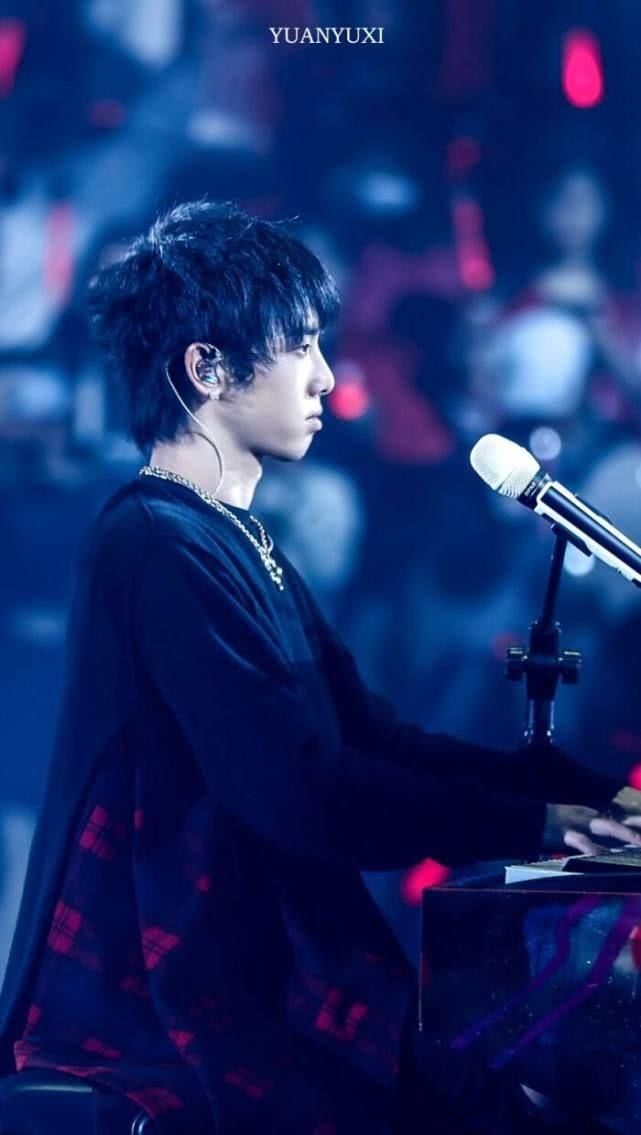 『花花』华晨宇曾经的她,还专门为她写歌,一个藏在心底的女孩儿