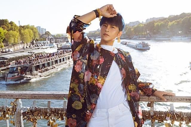 陈志朋这次巴黎时装周造型能打100分，虽然另类但真的很帅气