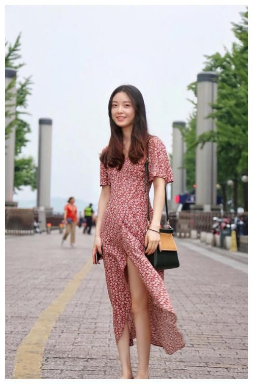 街拍：图1个性靓丽，图3清新甜美，图8玲珑苗条