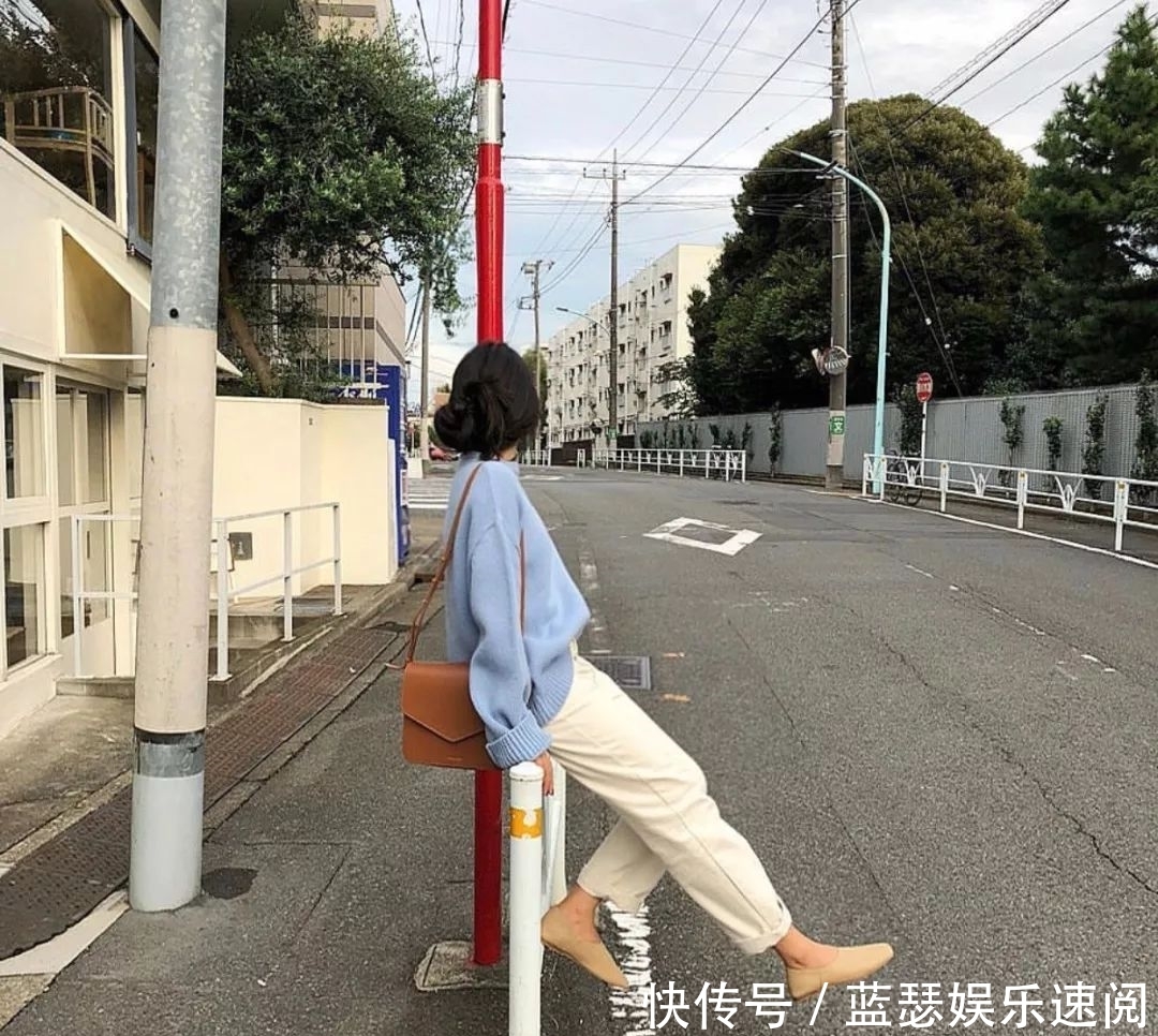  『与奶奶裤』别再穿阔腿裤了！2020最流行的“奶奶裤”才是真时髦！