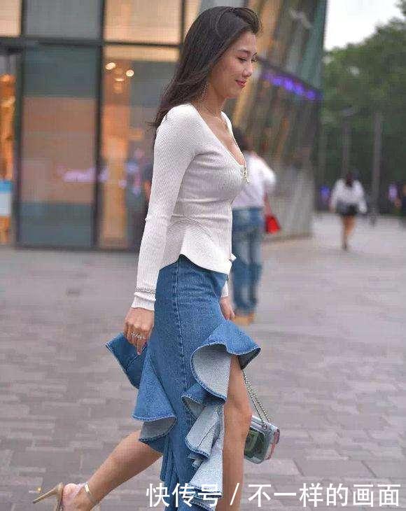 素人街拍: 不一样的牛仔裙, 穿出不一样的感觉