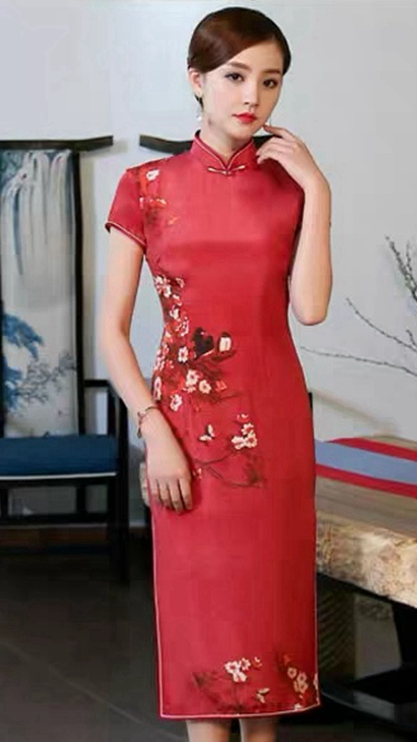 夏季新款大红喜庆真丝旗袍裙，复古改良新娘旗袍礼服，热烈喜气