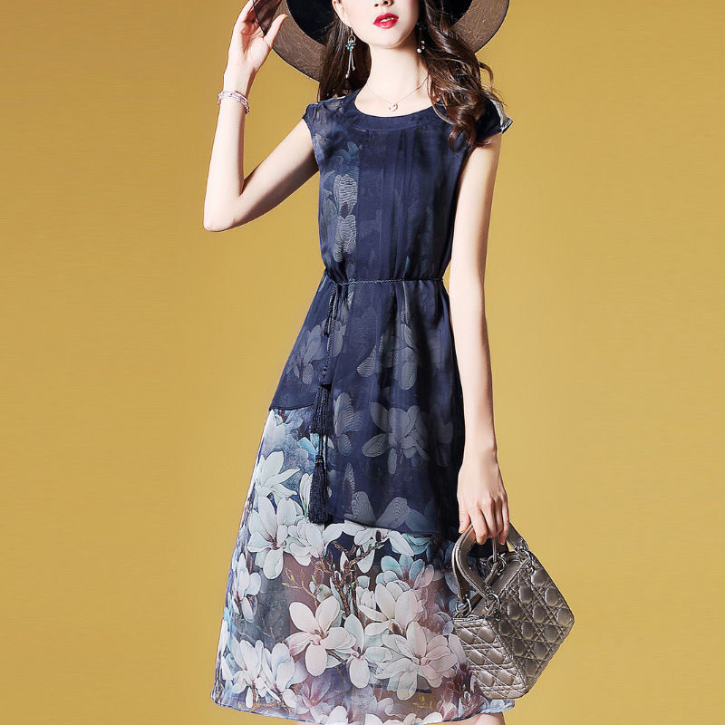 太美了!不骗你!穿这些连衣裙，瞬间迷倒一大片!奔4女人别错过