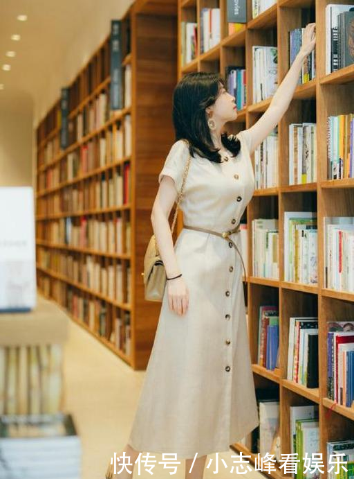 「清爽」夏季变美这样穿,三木博主连衣裙太时尚了,清爽优雅显身材