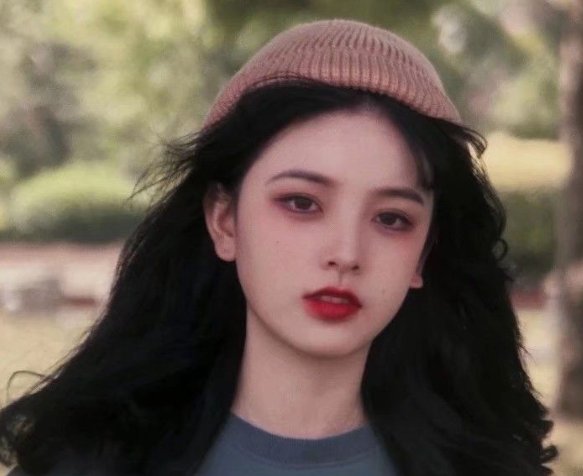  [逆袭]颜值一般的女生如何变美?换个发型,眉形改变,就能完美逆袭!