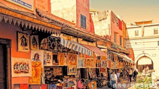 世界磷酸盐最多的国家，价值储量约55万亿，还有许多石油但却贫穷