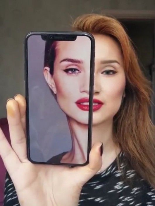 重庆姑娘化妆术惊呆网友，模仿蒙娜丽莎、C罗等全都惟妙惟肖