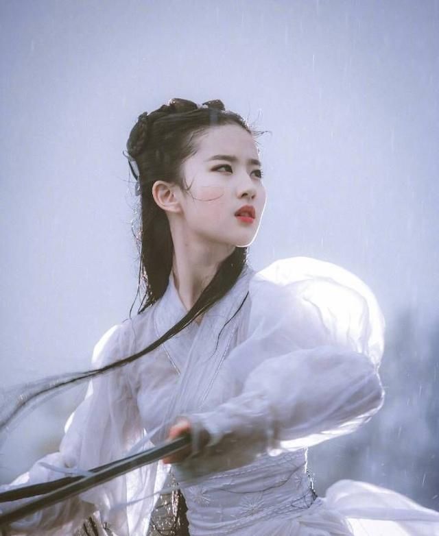 『刘亦菲』刘亦菲有哪些神图, 从小到大美的惊艳