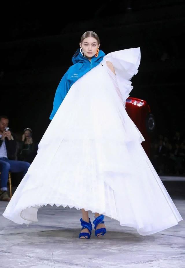 【Off】Off White又被举报“抄袭”了…这次像Givenchy