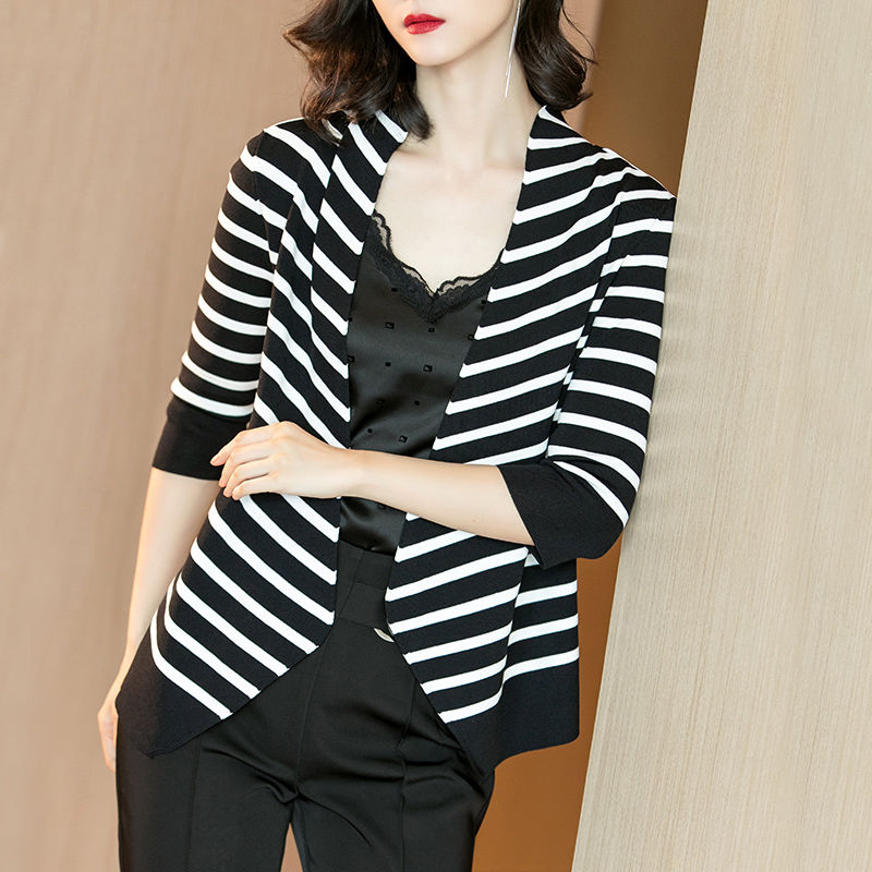 入秋渐凉,少穿裙!9月新出的“开衫”,推荐35~55女人穿