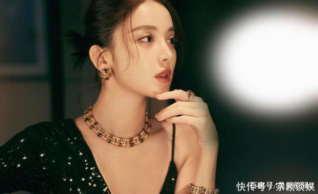 娜扎张翰疑复合深夜低调回豪宅两人关系惹猜疑