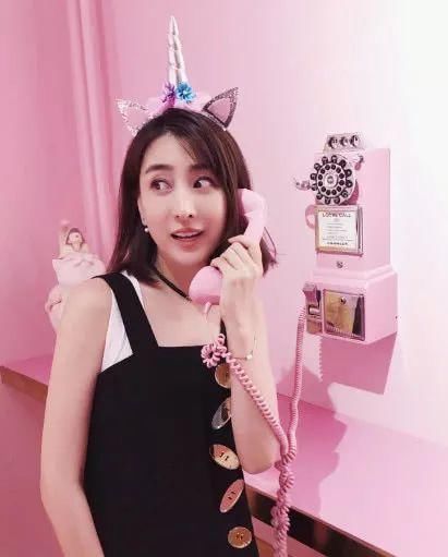 马苏背面全是“肉”，应该很清凉，这样比西方女星还疯狂！