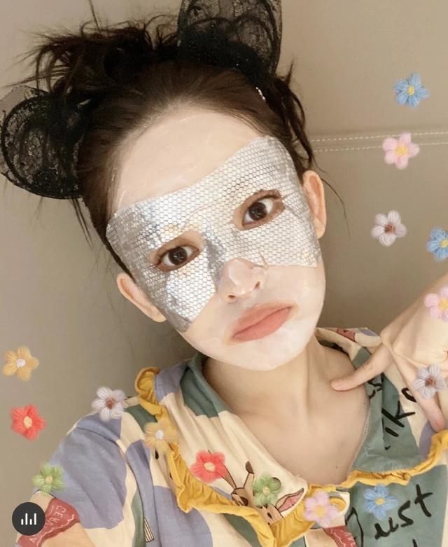  「细纹」水肿和小细纹，没想到女明星们也为了这些眼部问题操碎了心！