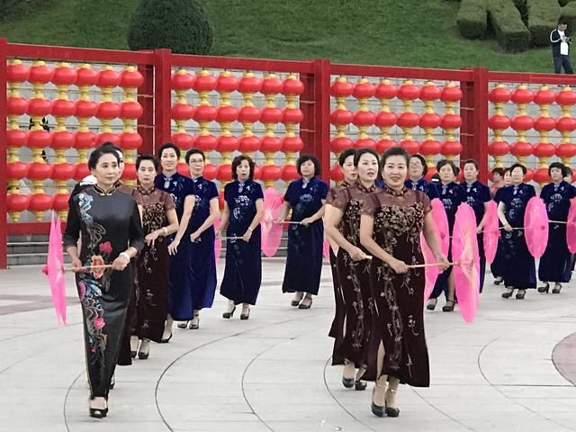 本溪县的国服旗袍